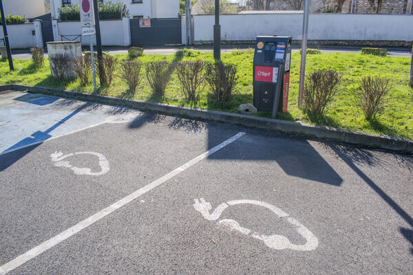 Borne de recharge électrique